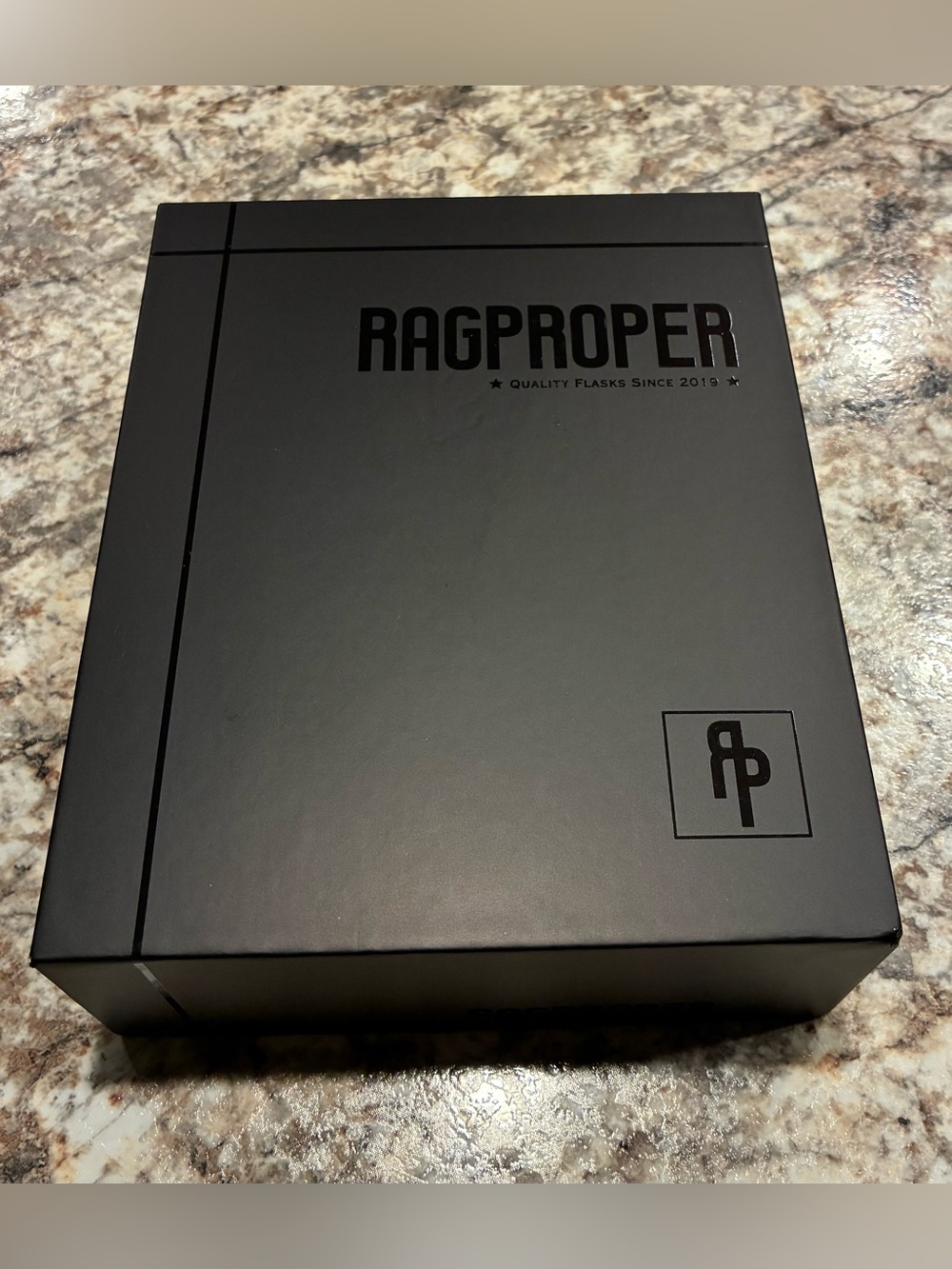 Ragproper Glass Hip Flask Set New/Open Box 100 ml 3.4 Oz Whiskey Single Shot
